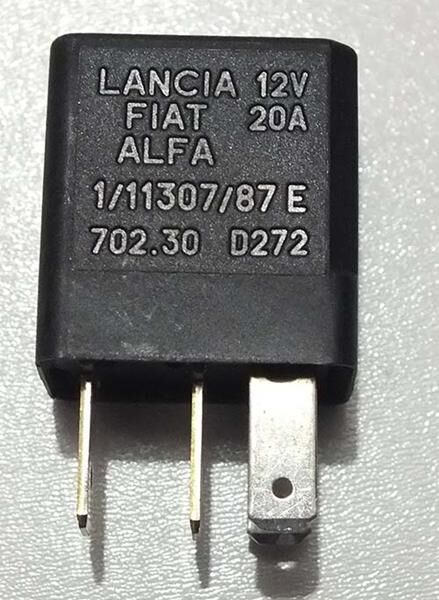 0603010 MİCRO RÖLE 12V 20 AMPER 4 FİŞLİ SİYAH