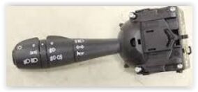 FAR SİNYAL KORNA KUMANDA KOLU LOGAN II-SANDERO II-DOKKER-LODGY 12 > SİS FARI ARKA SİS FARI FONKSİY